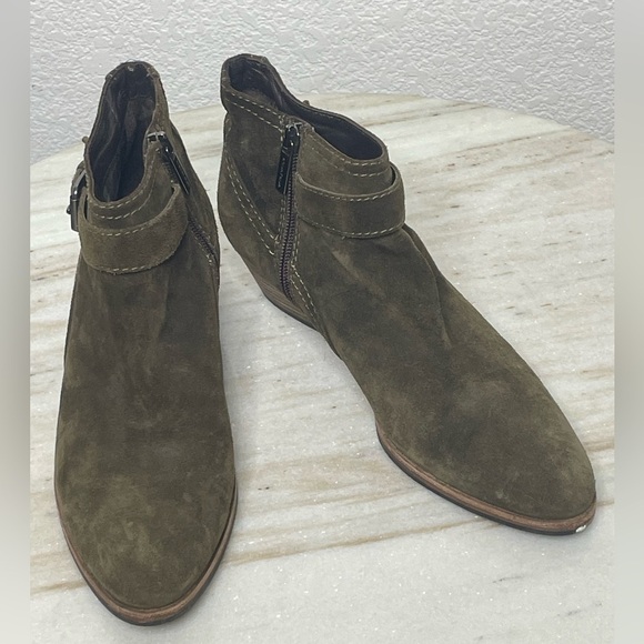 Aquatalia boots ankle suede green sz 8.5 Fanny with buckle - Picture 2 of 9